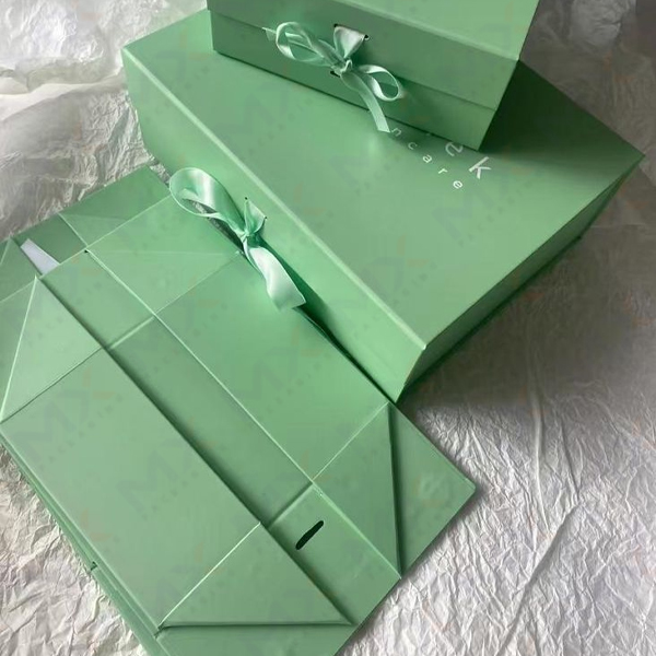 Custom Magnetic Closure Boxes - view 2